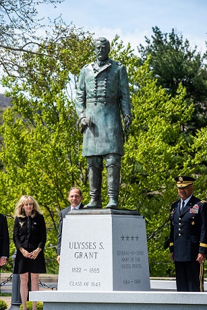 Bob McDonald at Grant Statue Ceremony